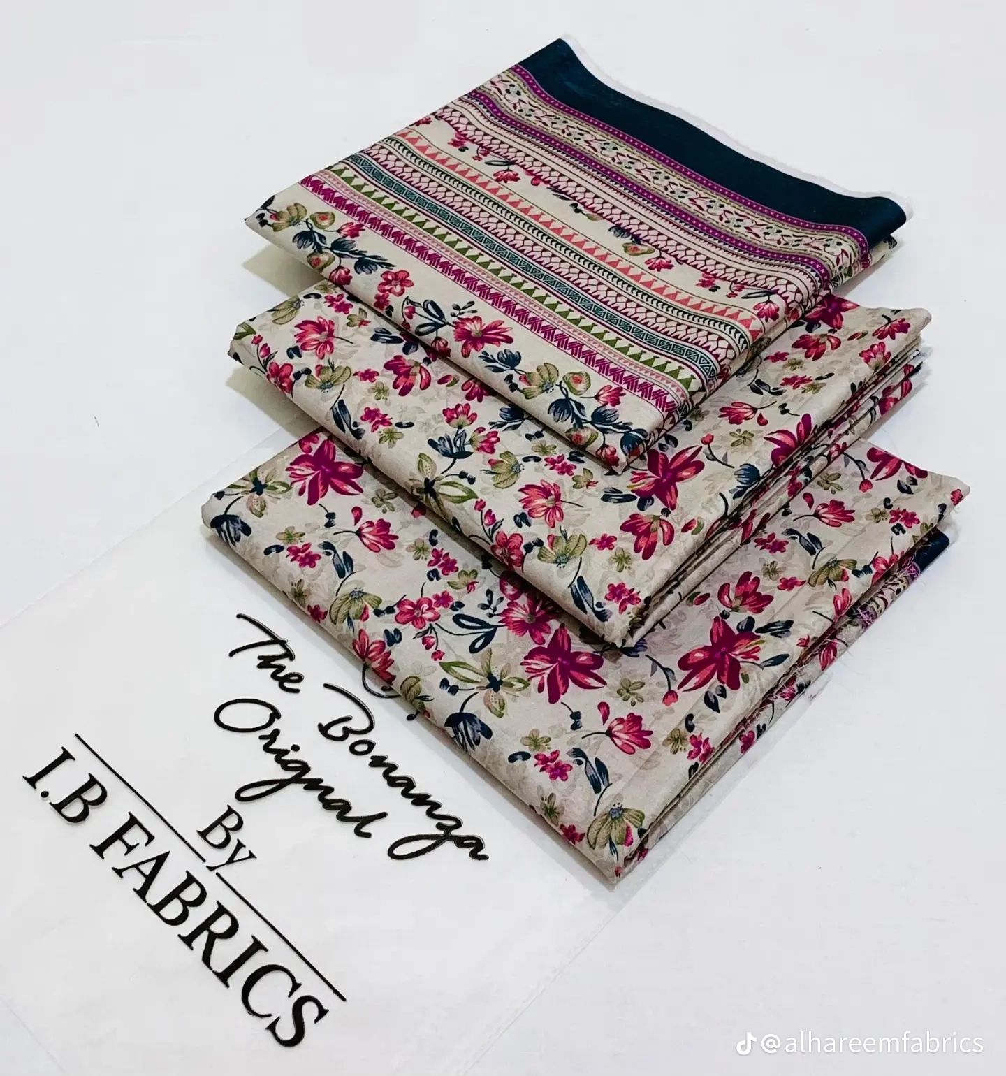 BONANZA SATRANGI 3PC LAWN COLLECTION |  DIGITAL PRINTED SHIRT | DIGITAL PRINTED TROUSER | PRINTED VOIL DUPATA